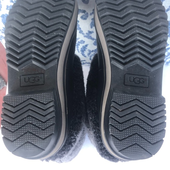 Ugg Boots 6 - Picture 6 of 8